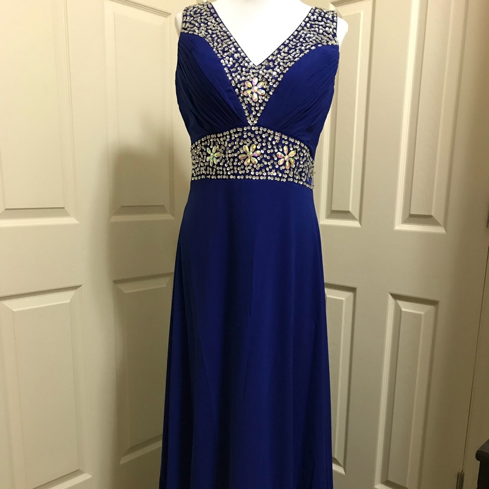 Beautiful formal gown❤️